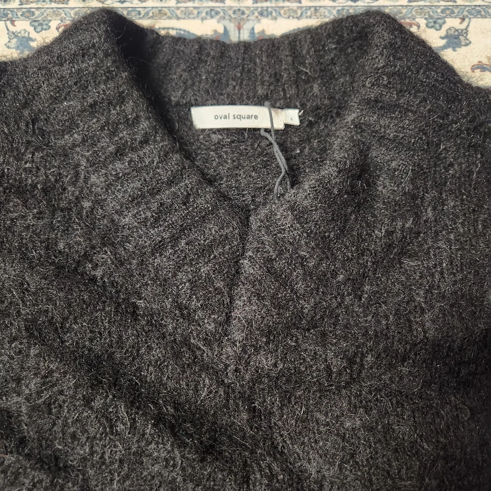 Cozy V-Neck Sweater for Women. OVERSIZED - Picture 7 of 8